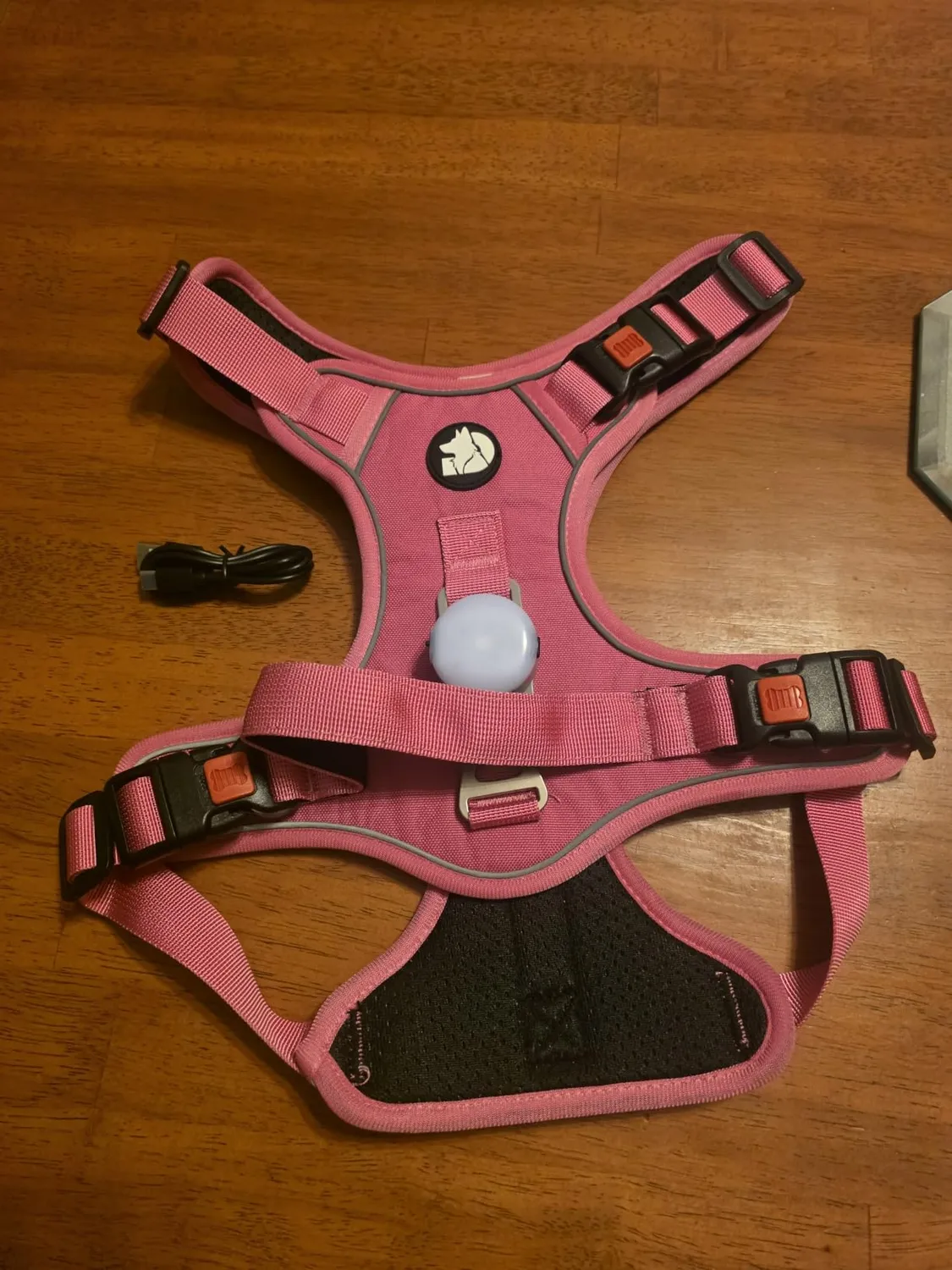 Joytale Pettorina LED Anti Tiro Blu M con Porta AirTag